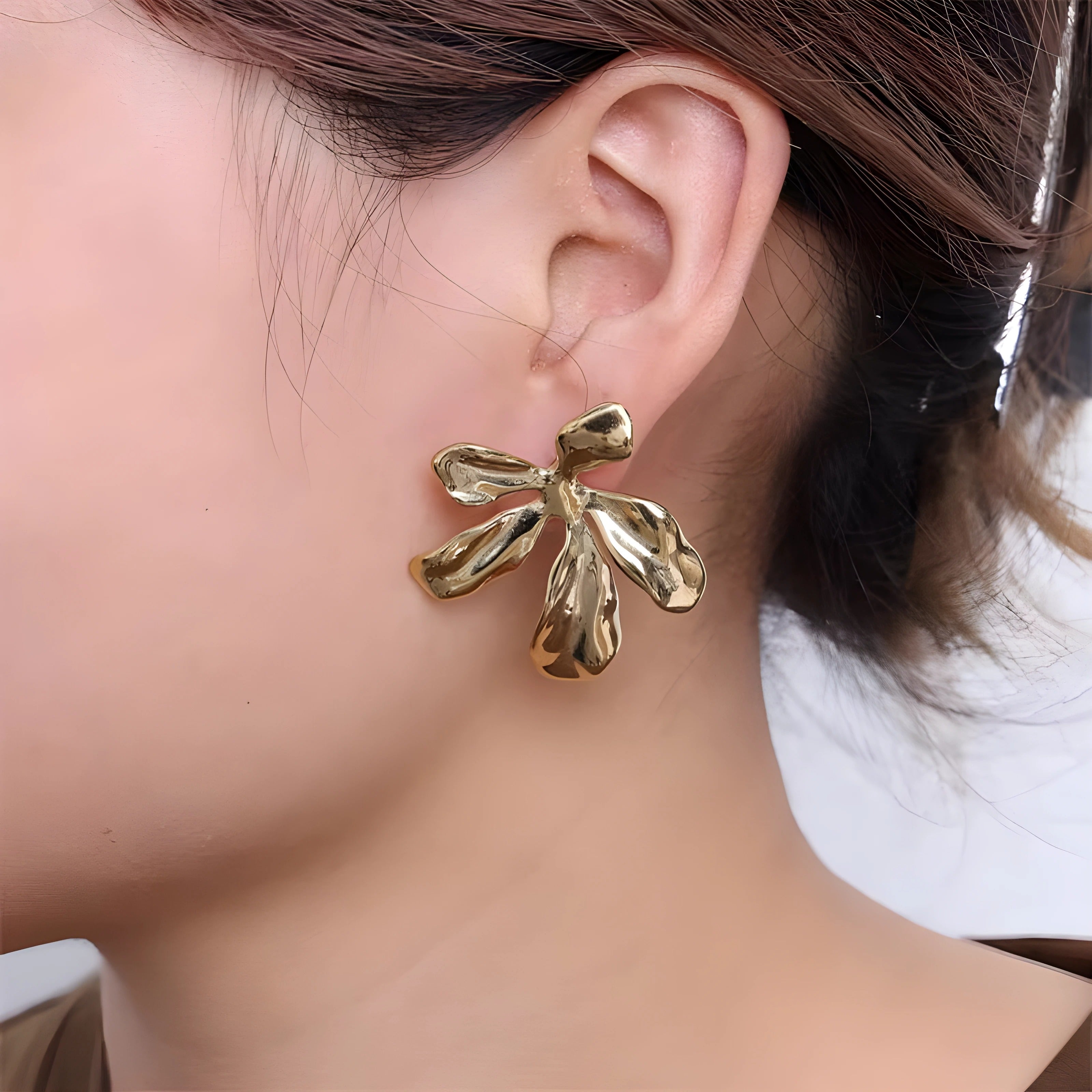 Cyrielle – Sculpturale Bloemen Oorbellen