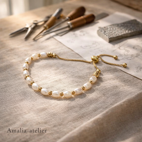 "Aurélia Vintage Parel Sieraad" kan worden herschreven als "Aurélia Vintage Pearl Jewelry".