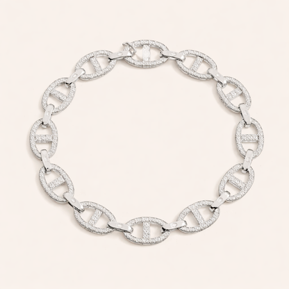 Zachte witgouden armband met delicate details