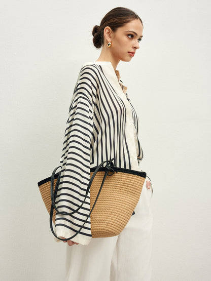 Satijnen Gestreepte Blouse met Knoopsluiting