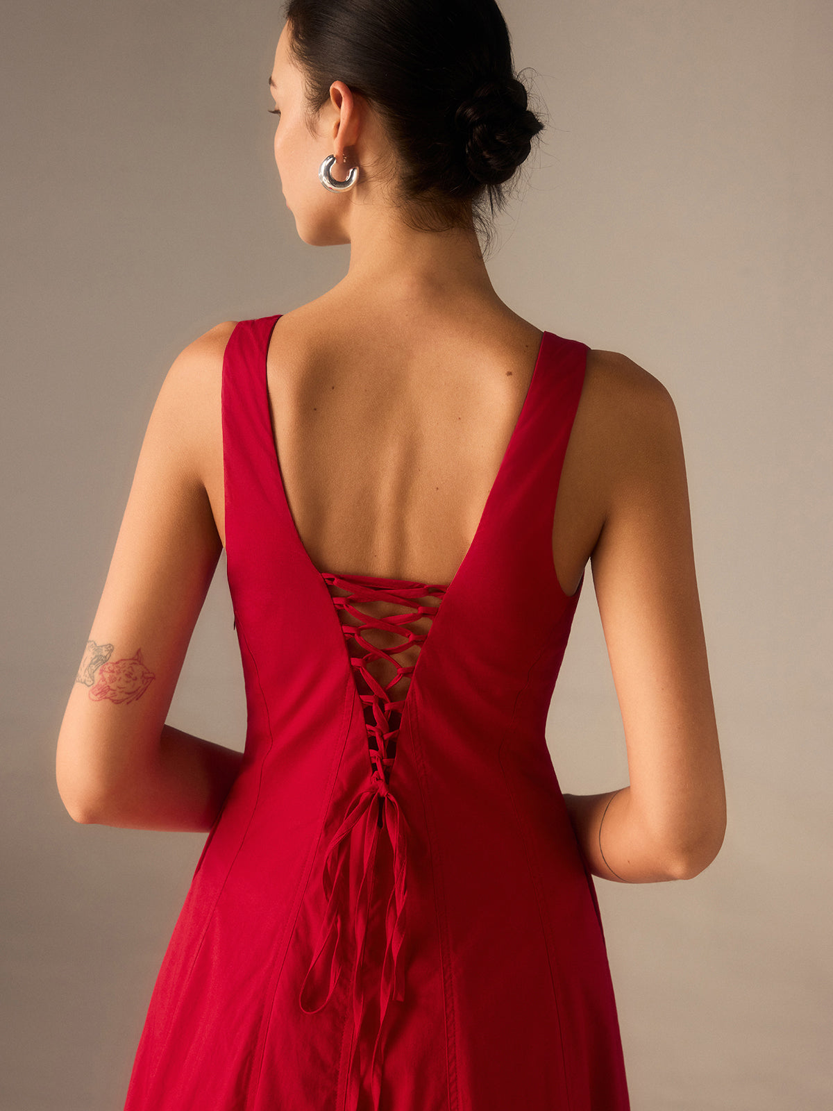 Crimson Grace Geprofileerde Midi Jurk
