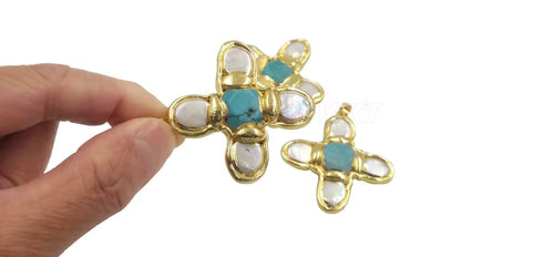 Anaëlle – Gold Gemstone Pendant