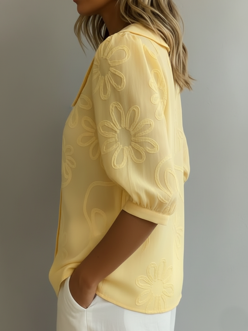 Lovas — Lichte bloemenblouse natuurlijke elegantie